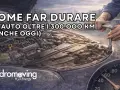 Un meccanico lavora sul motore di un'auto. L'immagine suggerisce come un motore diesel possa superare i 300.000 km.