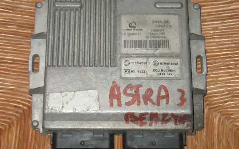 Centralina GPL Landi, modello per Opel Astra 3, con etichetta che indica possibili problemi.