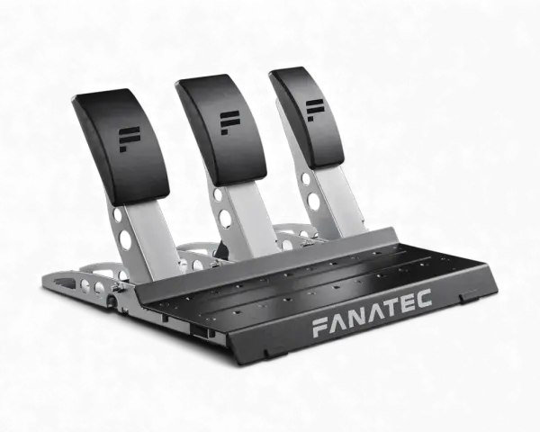 Pedaliera Fanatec con tre pedali, tra cui la frizione, per un'esperienza di guida simulata realistica.