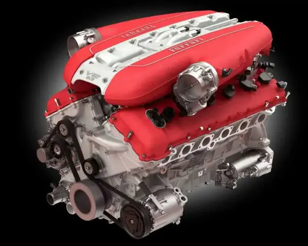 Potente motore V12 aspirato Ferrari, un capolavoro di ingegneria per un'auto da sogno.