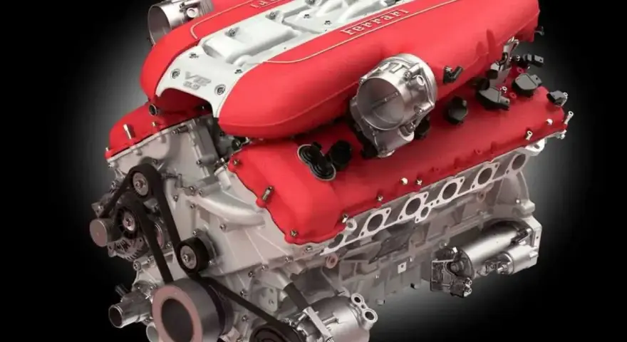 Potente motore V12 aspirato Ferrari, un capolavoro di ingegneria per un'auto da sogno.